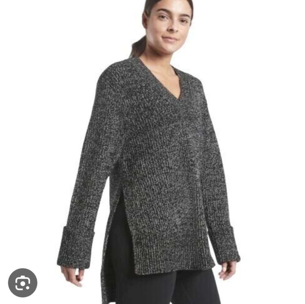 MOVING SALE! Athleta Shasta Chunky V-Neck Sweater